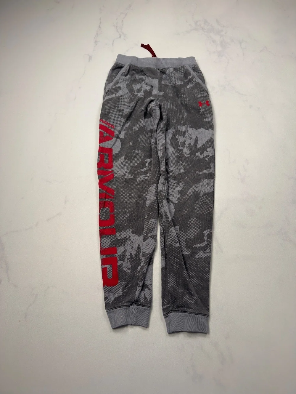 Under Armour Gray Camouflage Joggers Athletic Wear - Boys Large